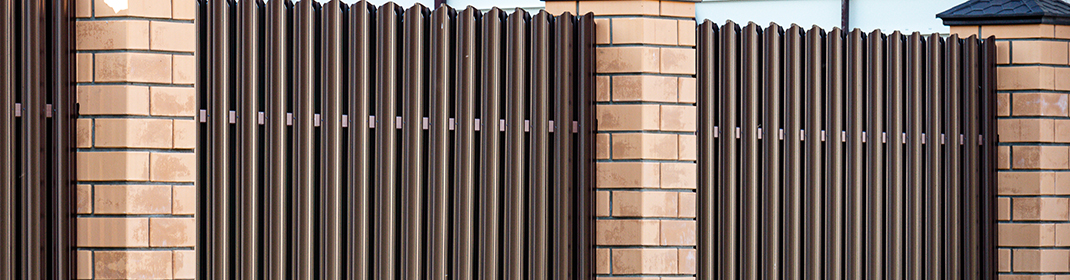 Защита с характером: Почему Завод Металлопрофиль — Вершина Искусства Металлического Штакетника